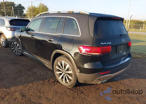 2022 Mercedes-Benz Glb 250 z USA, uszkodzony, nr VIN W1N4M4GB7NW230555